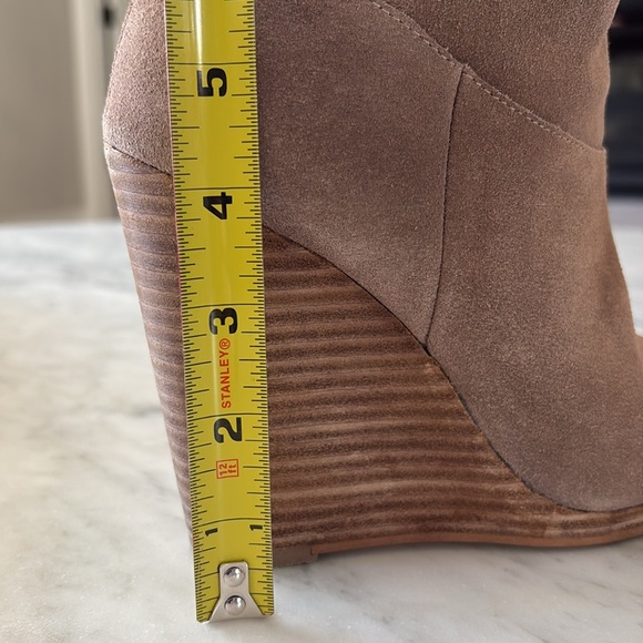 Charles David wedge boots - Picture 7 of 7